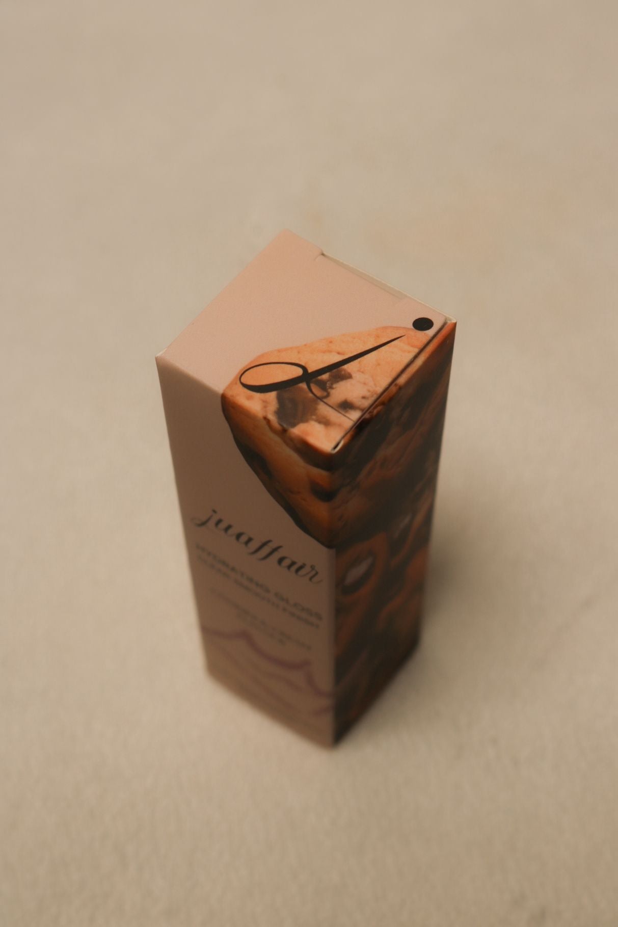 Hydrating Gloss - Cookies & Cream