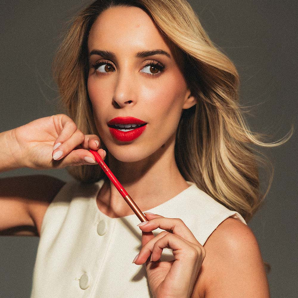 Lápis de Lábios AURA – Unbreakable Red